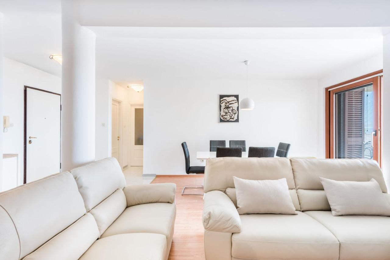 Apartments Mrs Brightside Σπλιτ Εξωτερικό φωτογραφία