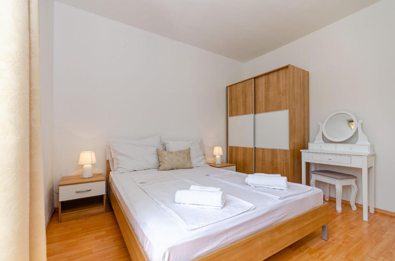Apartments Mrs Brightside Σπλιτ Εξωτερικό φωτογραφία